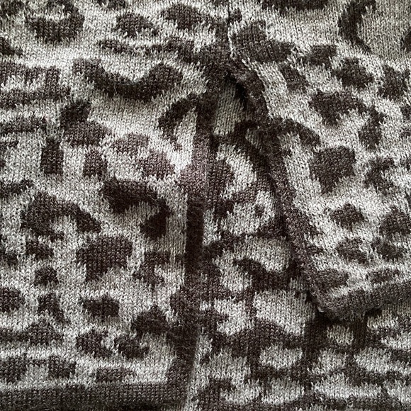 Calvin Klein small turtleneck sweater animal print black gray - Picture 10 of 12